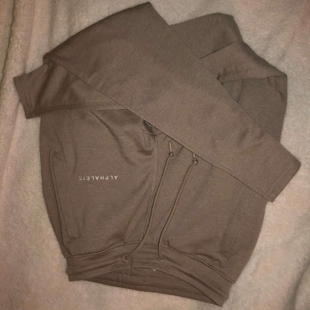Alphalete Joggers